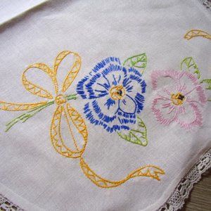 Vintage Linen Embroidered Doily Floral Design Oval Linen Doily Lace Edging